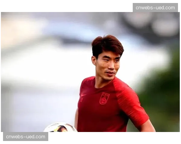 青岛西海岸教练组调整：郑智接替邵佳一执教，球队进入调整期