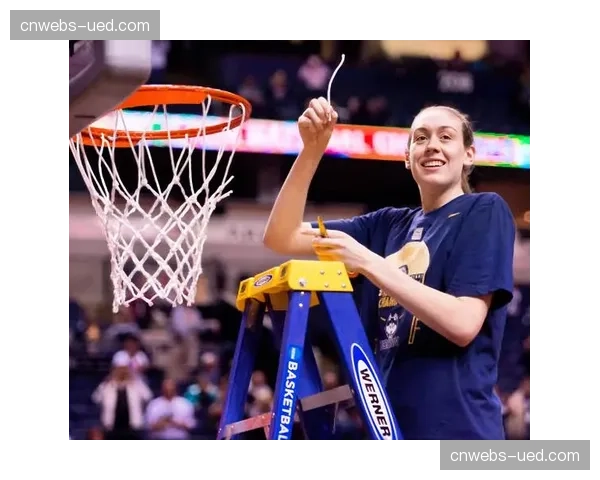 从膝盖重伤到核心回归：布里安娜-斯图尔特的康复之旅