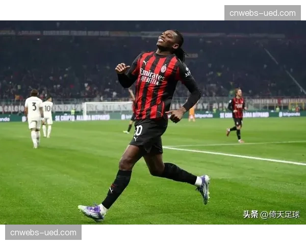 战术复盘米兰德比:国际米兰如何通过针对性压迫,限制AC米兰的边路进攻发起 战术复盘米兰德比:国际米兰如何通过针对性压迫,限制AC米兰的边路进攻发起